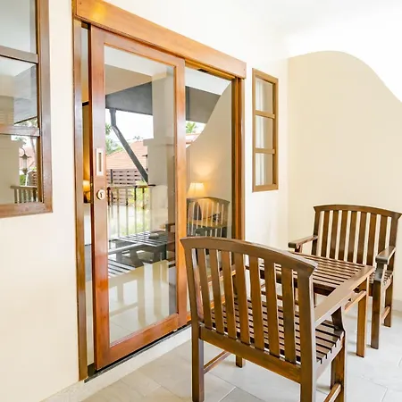 Naiya Buree Boutique Resort Nai Harn Exterior photo