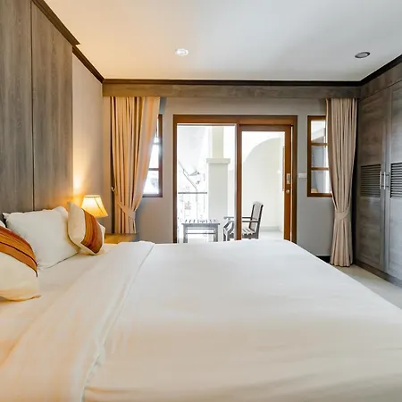 Naiya Buree Boutique Resort Nai Harn Exterior photo