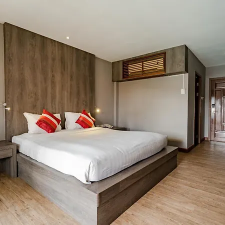 Naiya Buree Boutique Resort Nai Harn Exterior photo